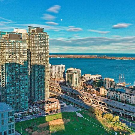 Guestic At Cityplace - Lake View & One Free Parking Toronto Ngoại thất bức ảnh